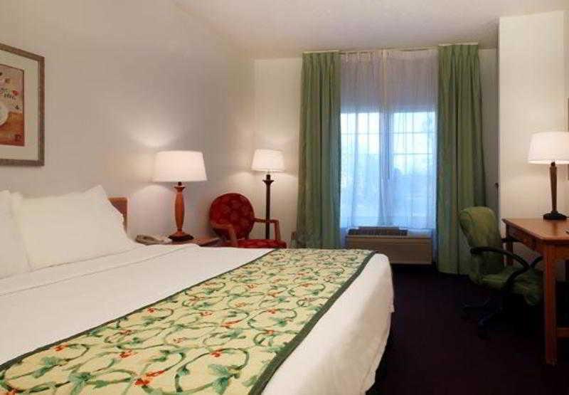 Fairfield Inn And Suites By Marriott Houston The Woodlands Camera foto